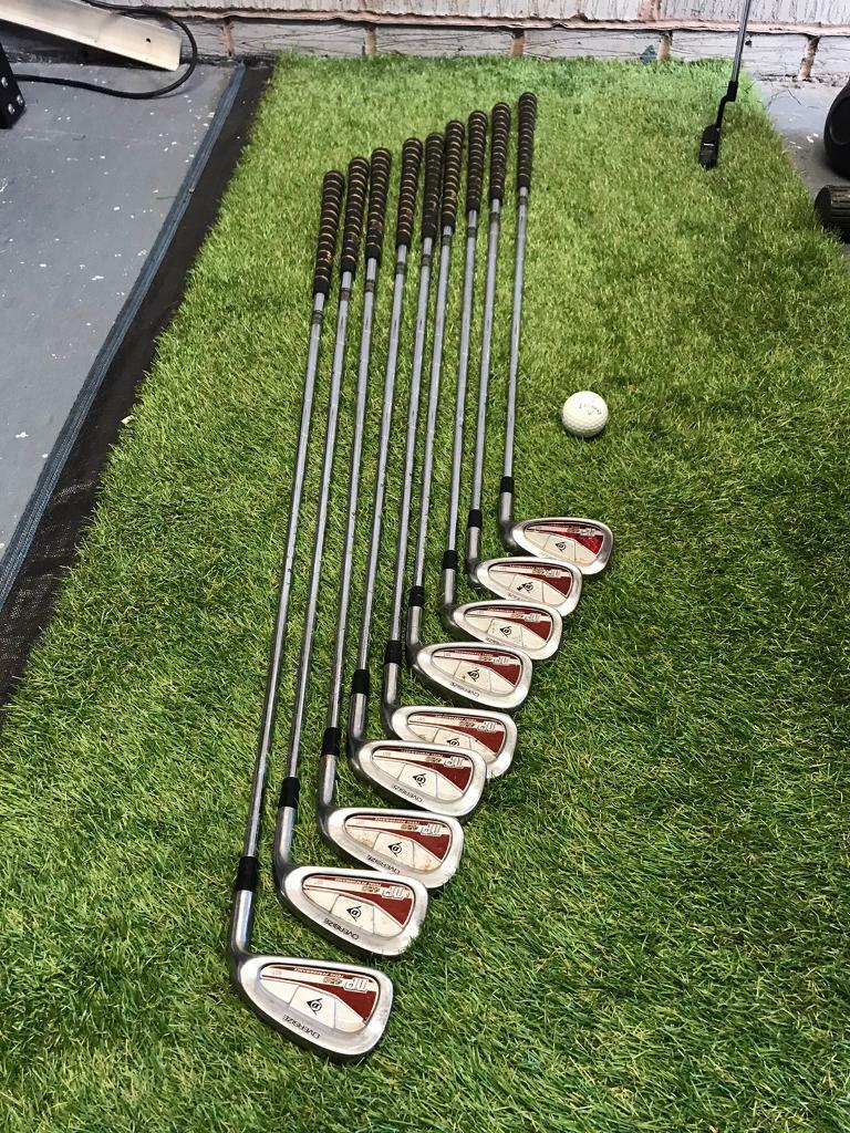 Golf clubs full set 3sw in Newport Gumtree