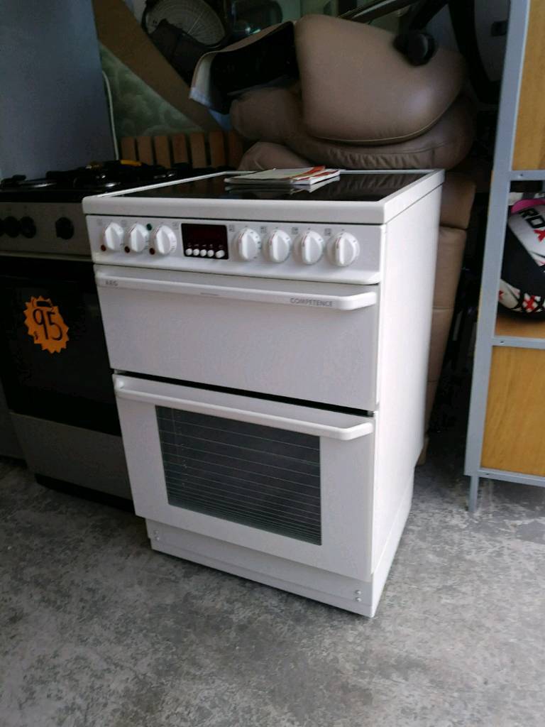 Aeg electric cooker 60cm never used in Clydebank, West Dunbartonshire