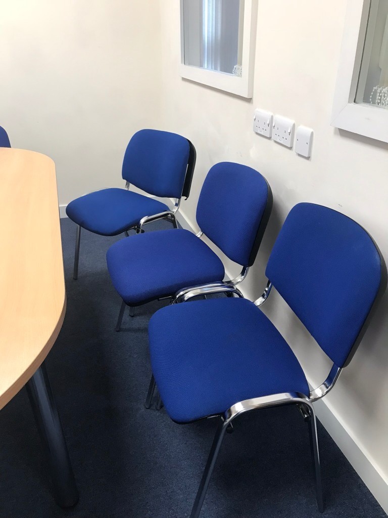 Cushioned Office Waiting Room Chairs In Cheltenham