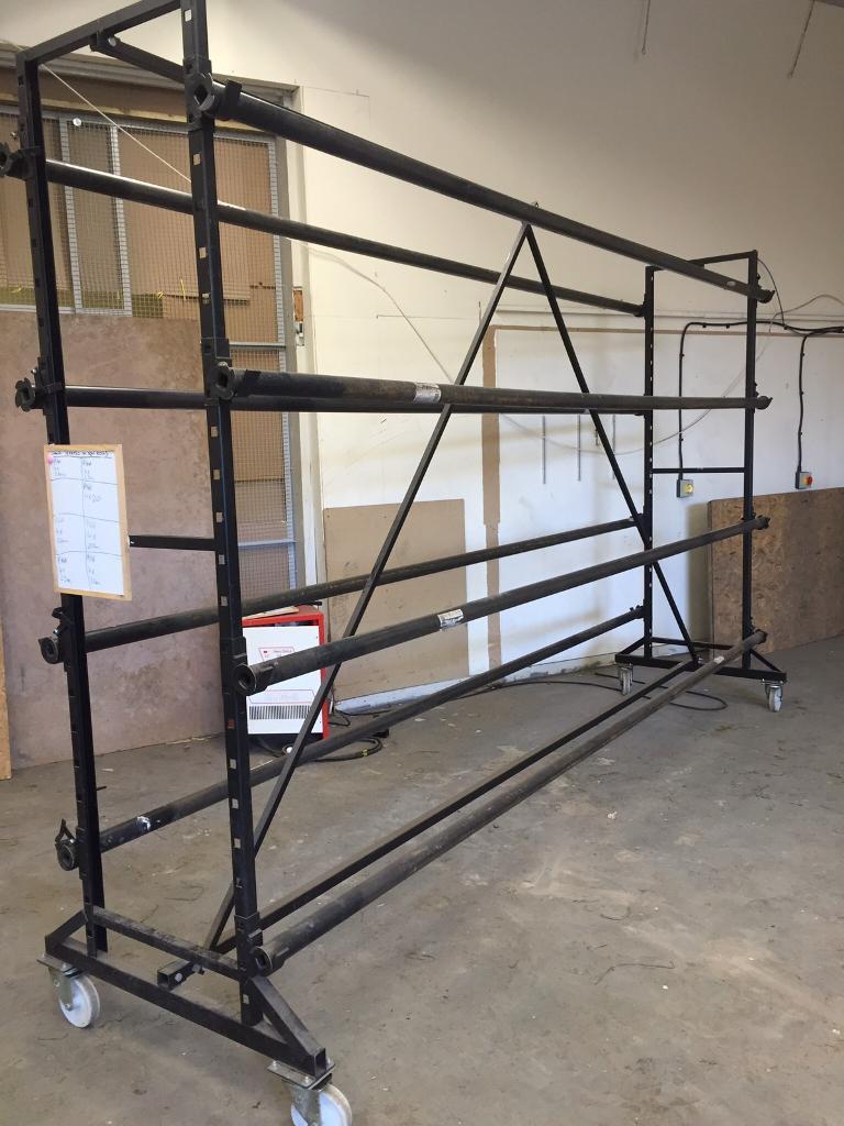 8 roll carpet rack from Uk display stands suits for carpets or