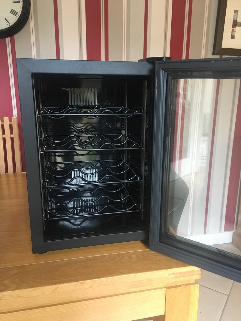 Wine chiller / fridge in County Antrim Gumtree