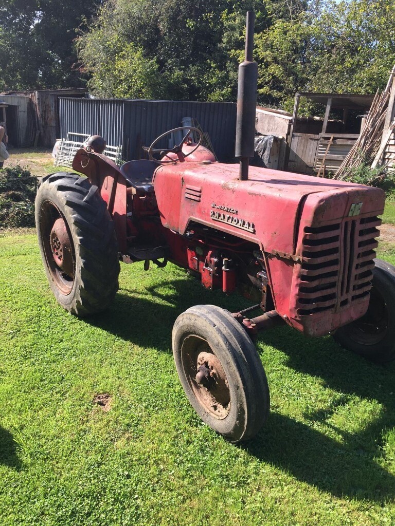 International 250 Tractor in working order in Hereford, Herefordshire