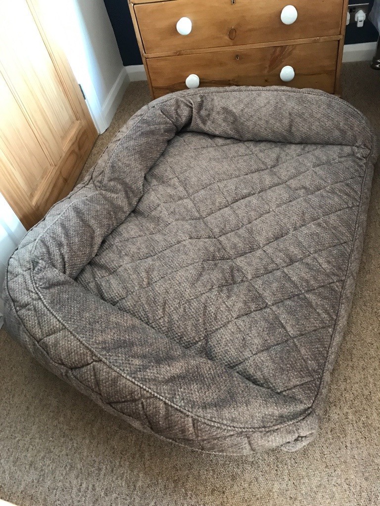 Orvis Comfortfill Bolster Dog Bed In Worthing West Sussex