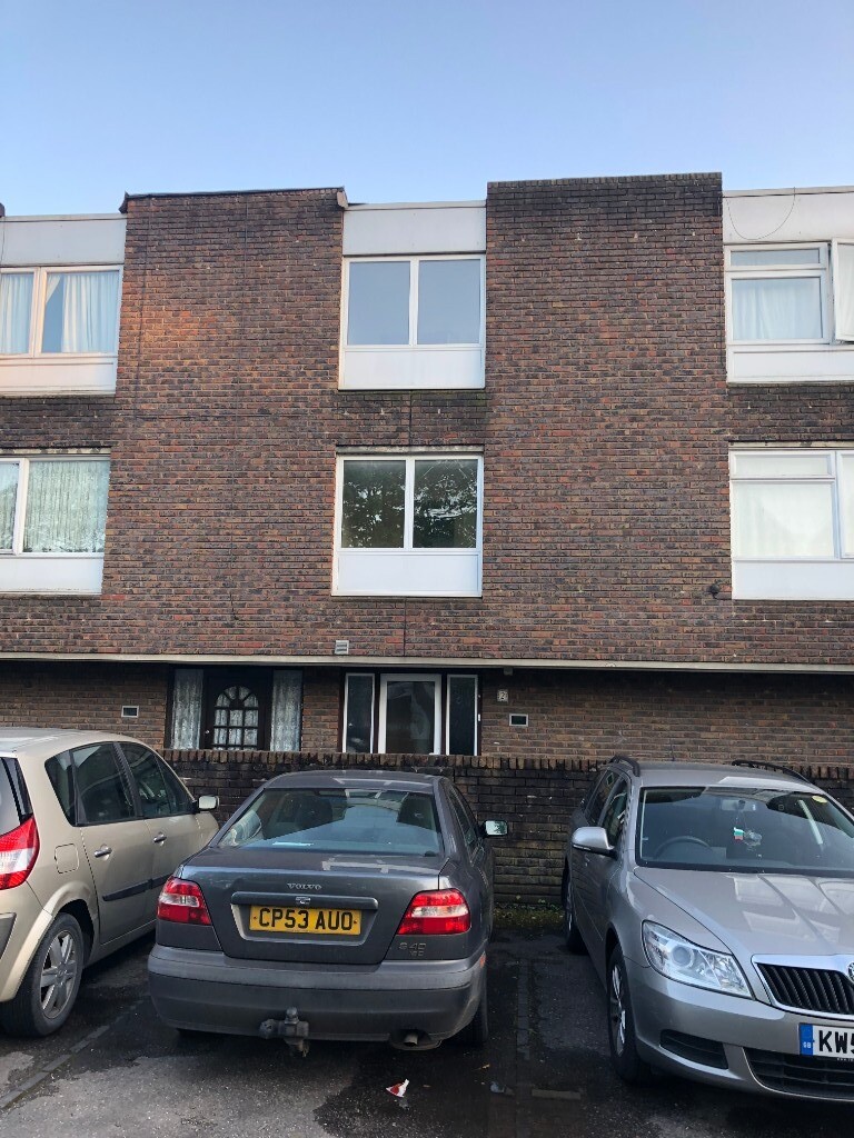 AMAZING 3 BEDROOM HOUSE TO RENT IN COLINDALE in Colindale, London