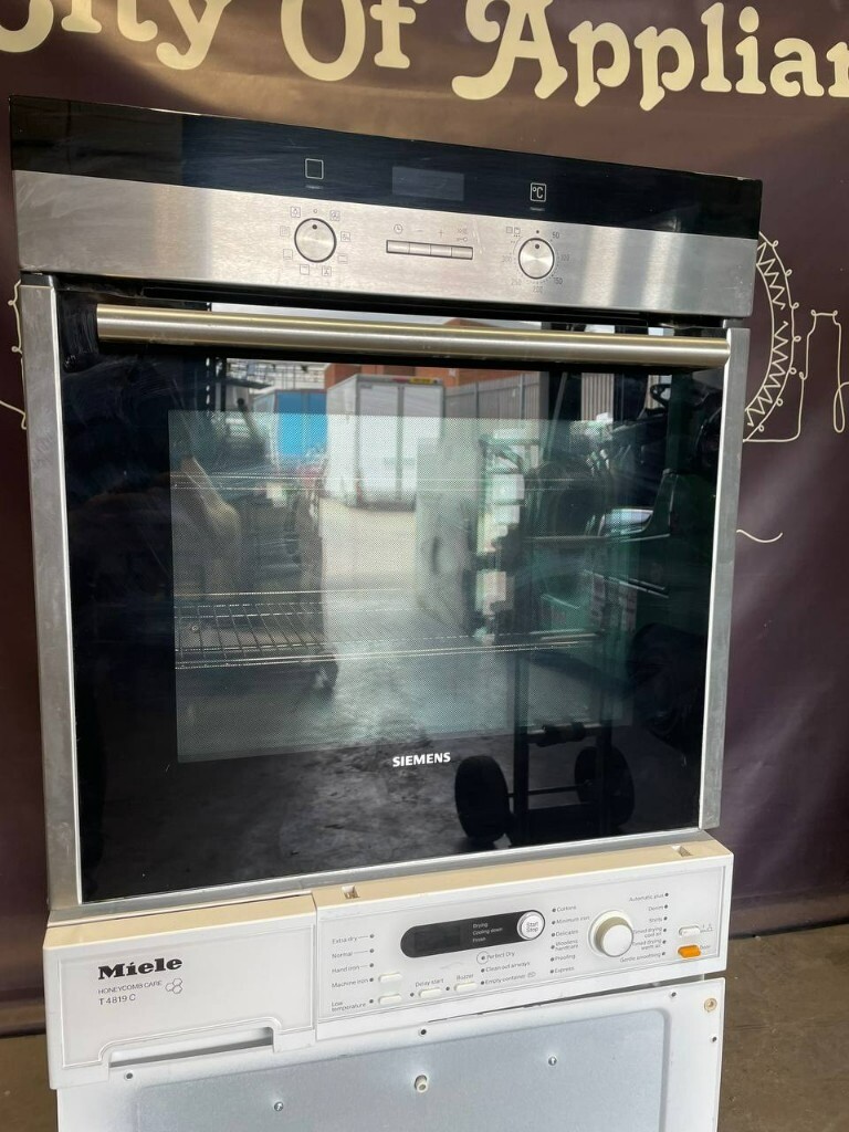 Siemens HB63AB551B iQ 300 Builtin Single Multifunction Pyrolytic