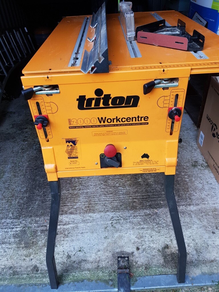TRITON 2000 WORKCENTRE INC SKILL CIRCULAR SAW AND DUST COLLECTOR in