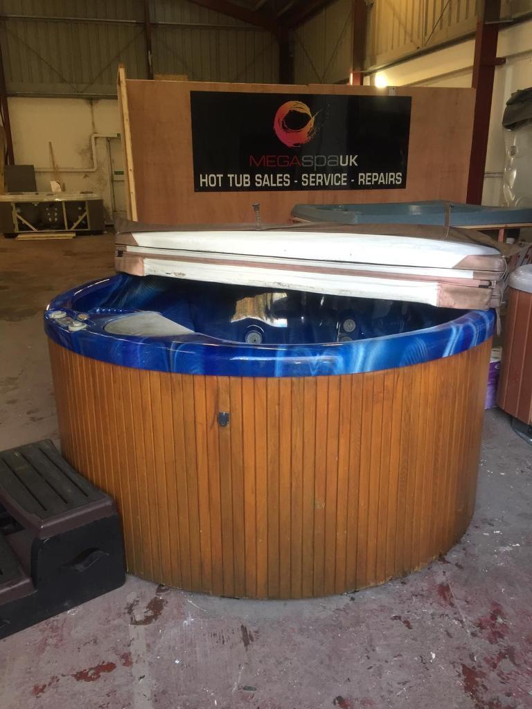 round hot tub fully serviced in Havant, Hampshire Gumtree