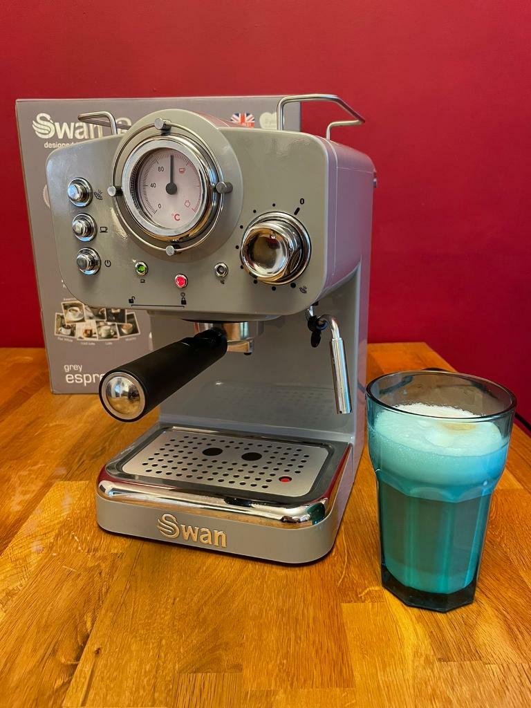Swan retro coffee machine grey 15 bars of pressure milk frother in