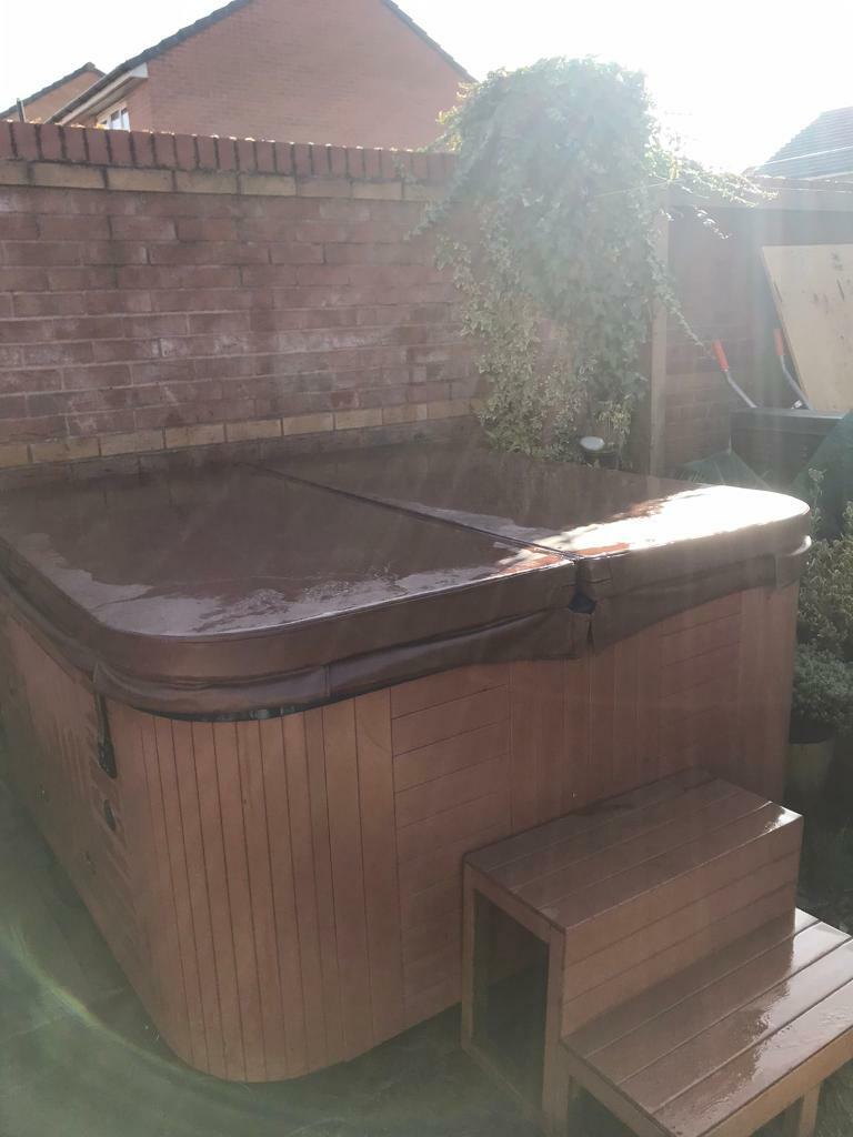 Hot tub in Worsley, Manchester Gumtree