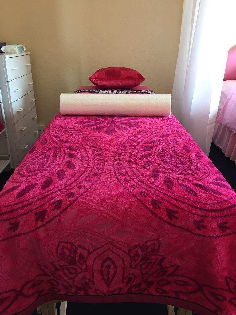 Full Body Massage by Male Massagists / Masseurs in Wolverhampton