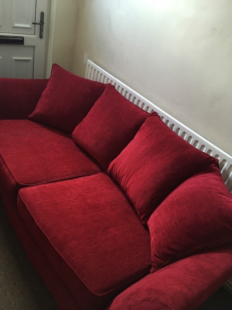Red 3 seater sofa with free delivery within Leicester in Leicester