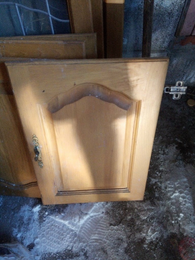 second hand front doors for kitchen unit total 8 doors plus 4 more