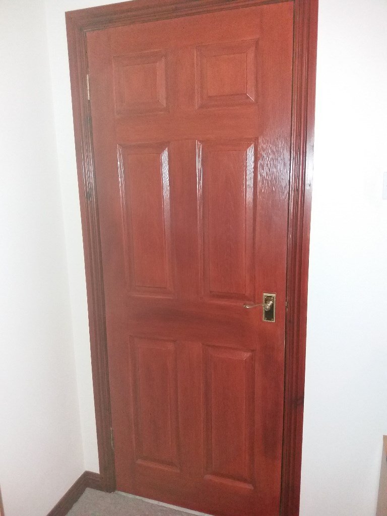 14 mahogany coloured internal doors for sale. £95. Very good condition. in Londonderry, County