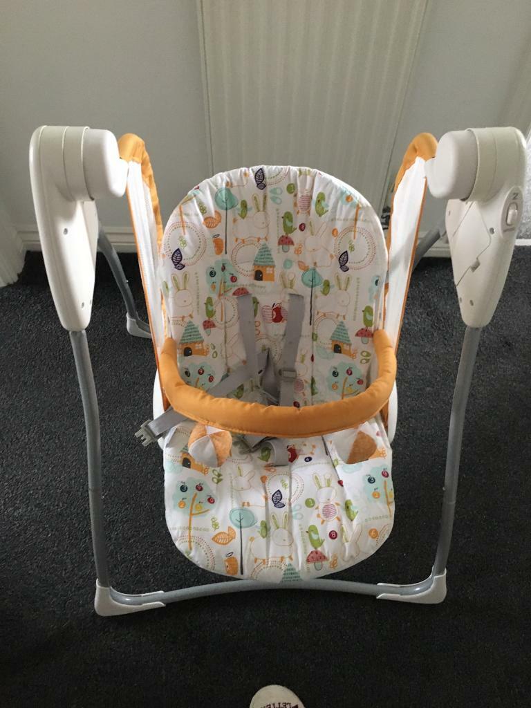Baby battery operated swing in Kelty, Fife Gumtree