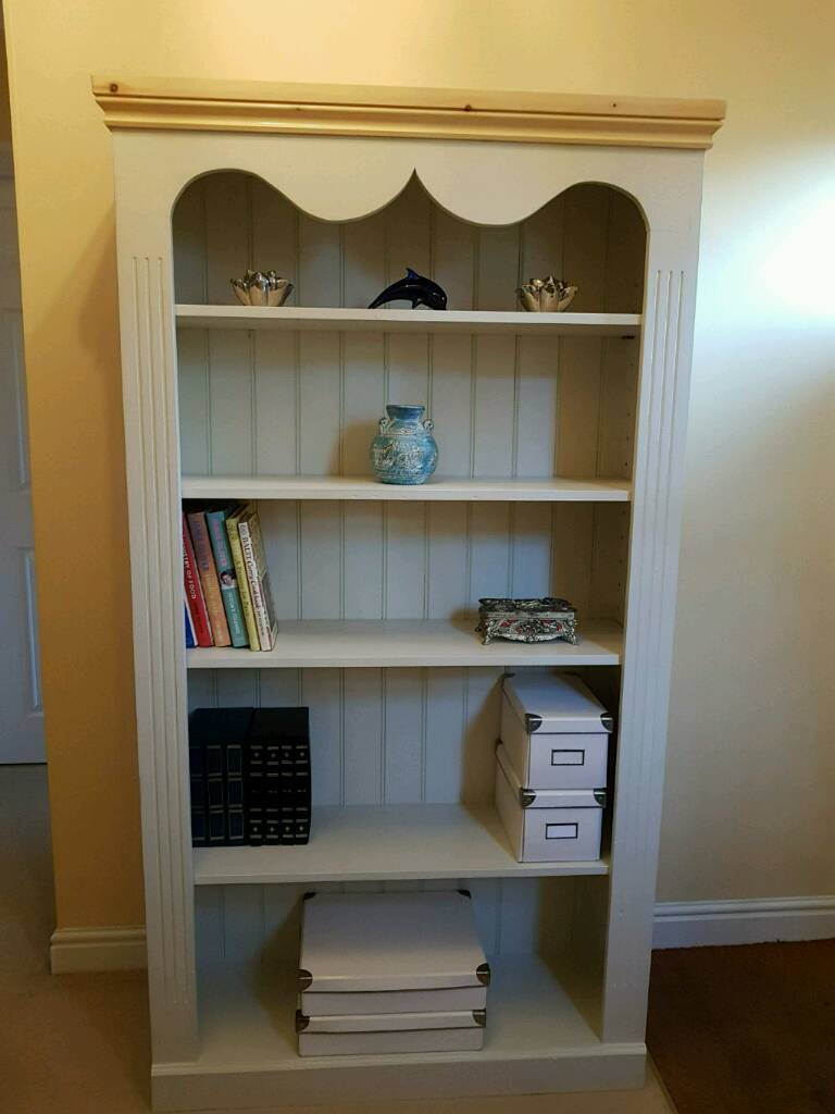 Solid pine bookcase shelves painted in Farrow and ball off white in