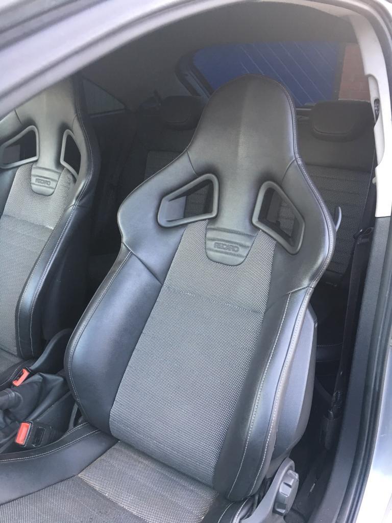 Corsa vxr recaro bucket seats in Rugby, Warwickshire Gumtree