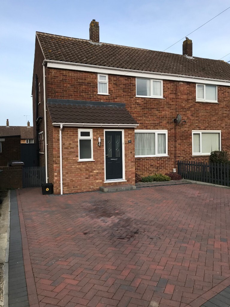 Lovely refurbished 3 bedroom house in Stopsley in Luton, Bedfordshire