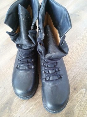 BW Bundeswehr Stiefel Biker Bikerstiefel Gr. 265 (41) BW Bundeswehr Stiefel Biker Bikerstiefel Gr. 265 (41)