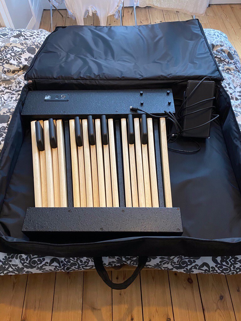 Viscount Vis­count Legend Ped­al­board 18, Organ midi bass pedals