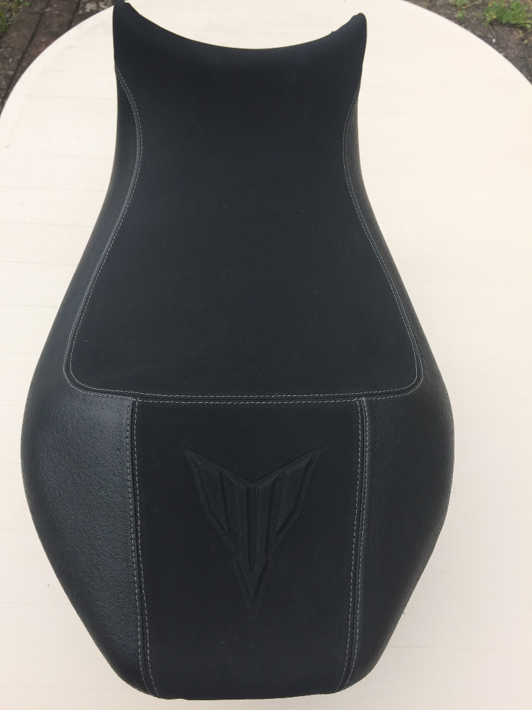 mt 07 single seat