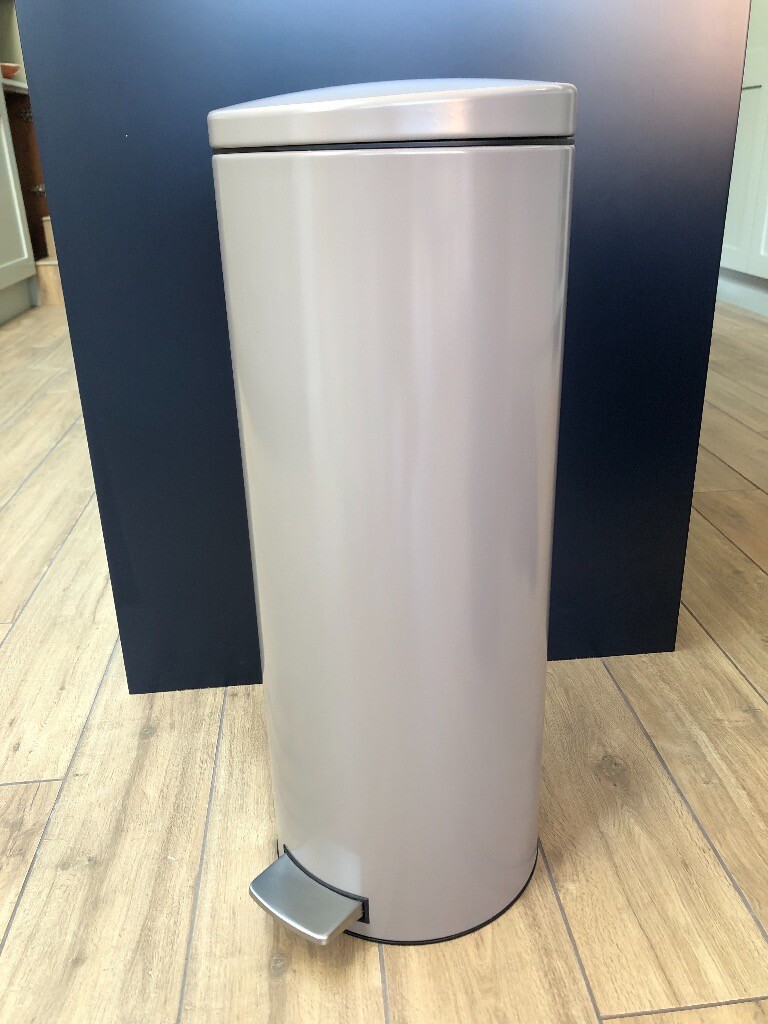 Brabantia Kitchen Bin Slimline Pedal Bin 20l Matt Beige Brown