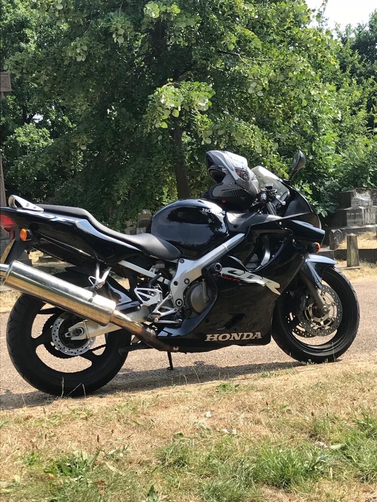 Honda cbr f600