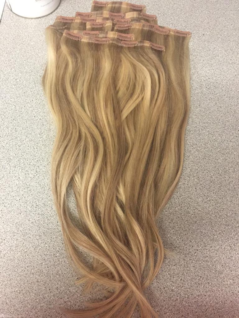 Foxy locks hair extensions 18" latte blonde in Chipping Sodbury