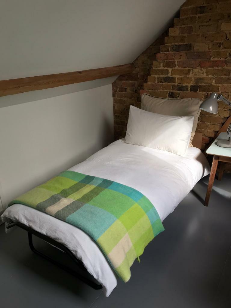 JAYBE single folding visitor guest bed / Z bed in Rochester, Kent