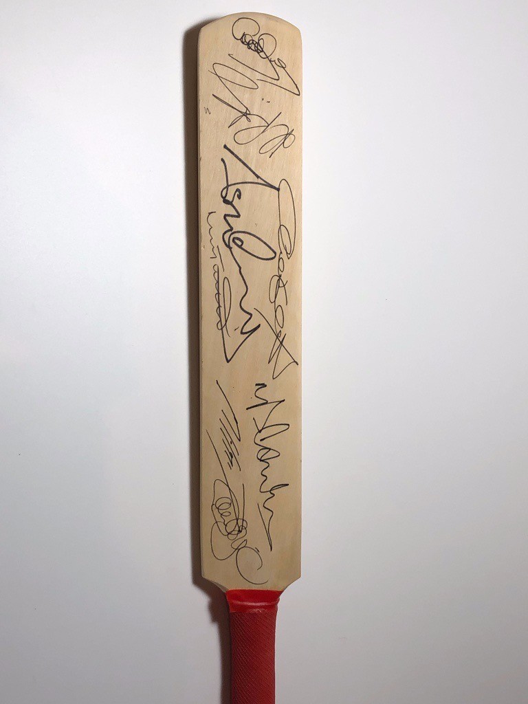 Signed Mini cricket bat by 2005 Ashes winning England team in