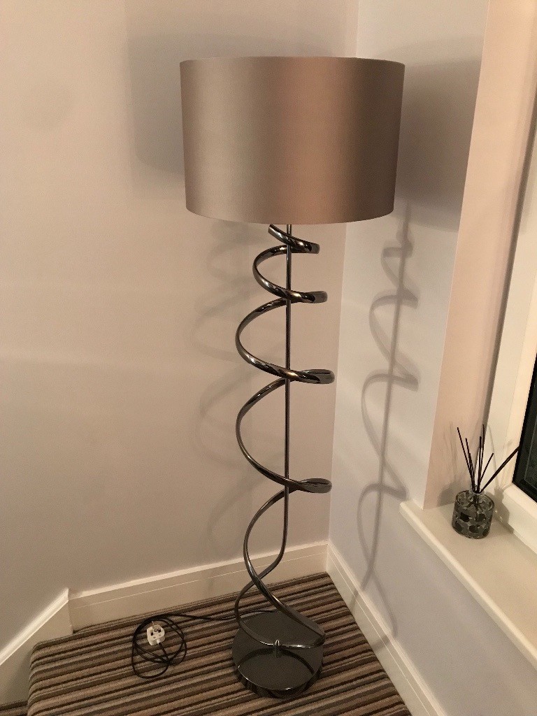 Lovely floor lamp bargain! in Dalgety Bay, Fife Gumtree