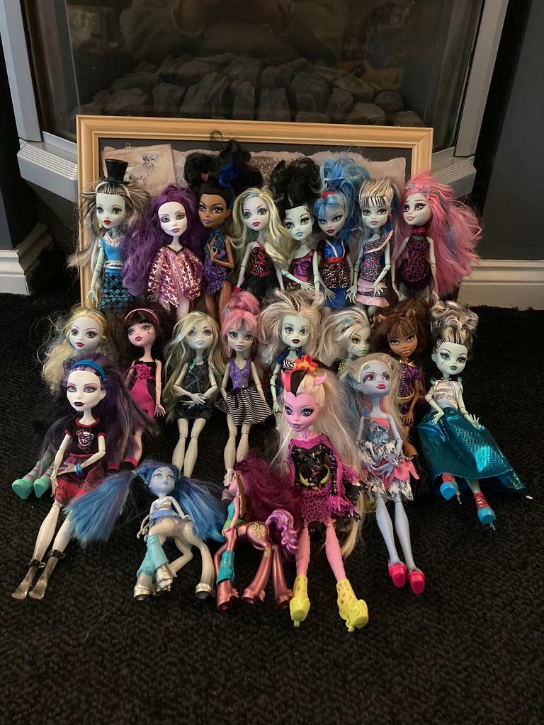 Large Monster High Doll Bundle, Some Rare! CAN POST in Chester Le
