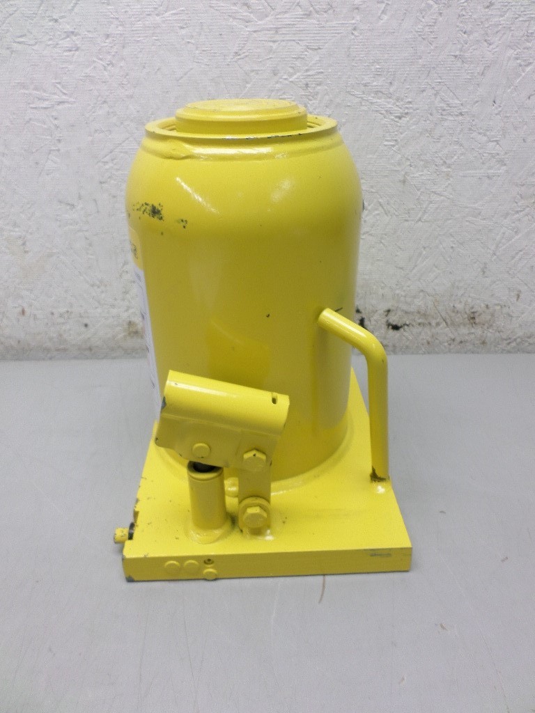 Enerpak GBJ050 50 Ton Hydraulic Bottle Jack
