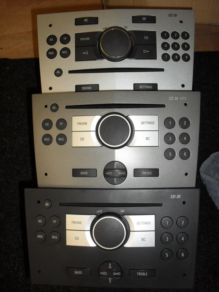 Vauxhall Car CD Radios for sale. More than one available. in Aspley