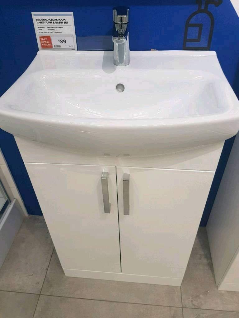 Ardenno Vanity Unit & Basin Set. New in Box. High Gloss White never