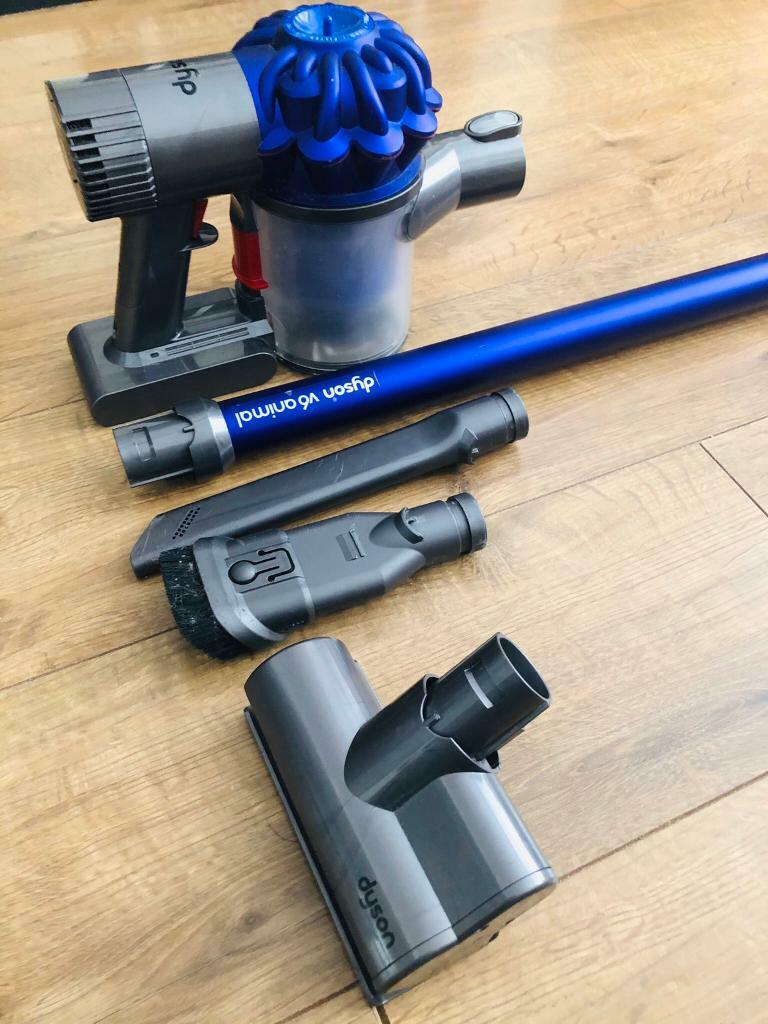 dyson v6 animal charging light
