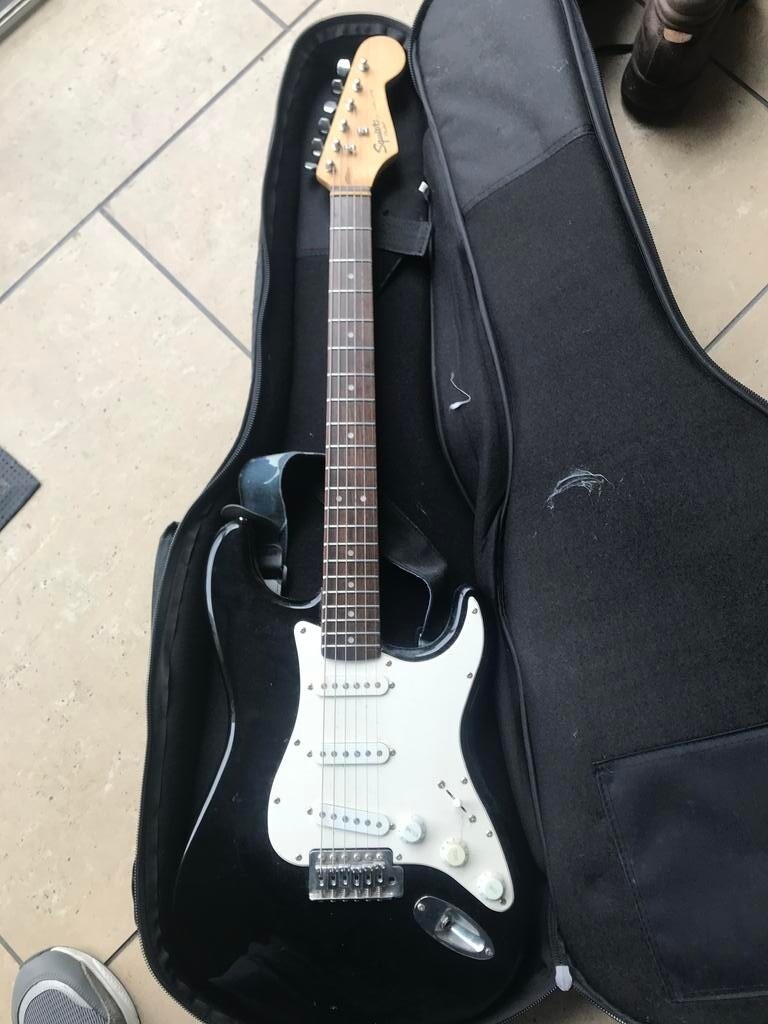 Squier Fender Bullet Strat Electric Guitar and Amplifier in Holywood
