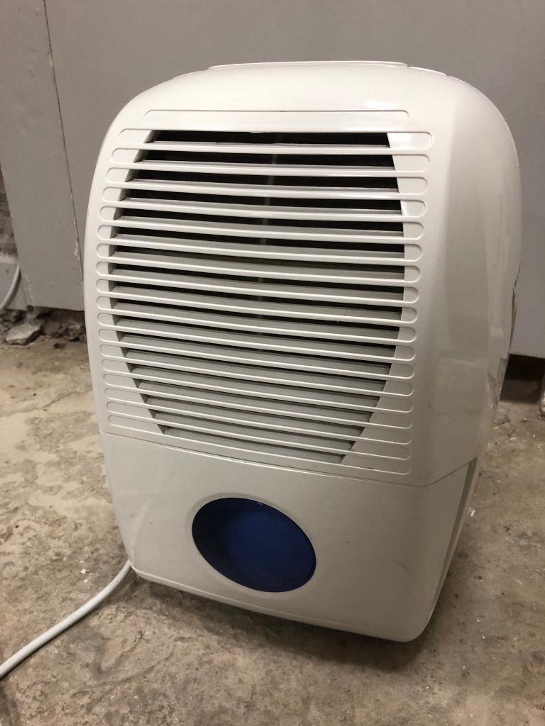 Argos MK9 2NW MDT10DMN3 Dehumidifier in Littleborough, Manchester