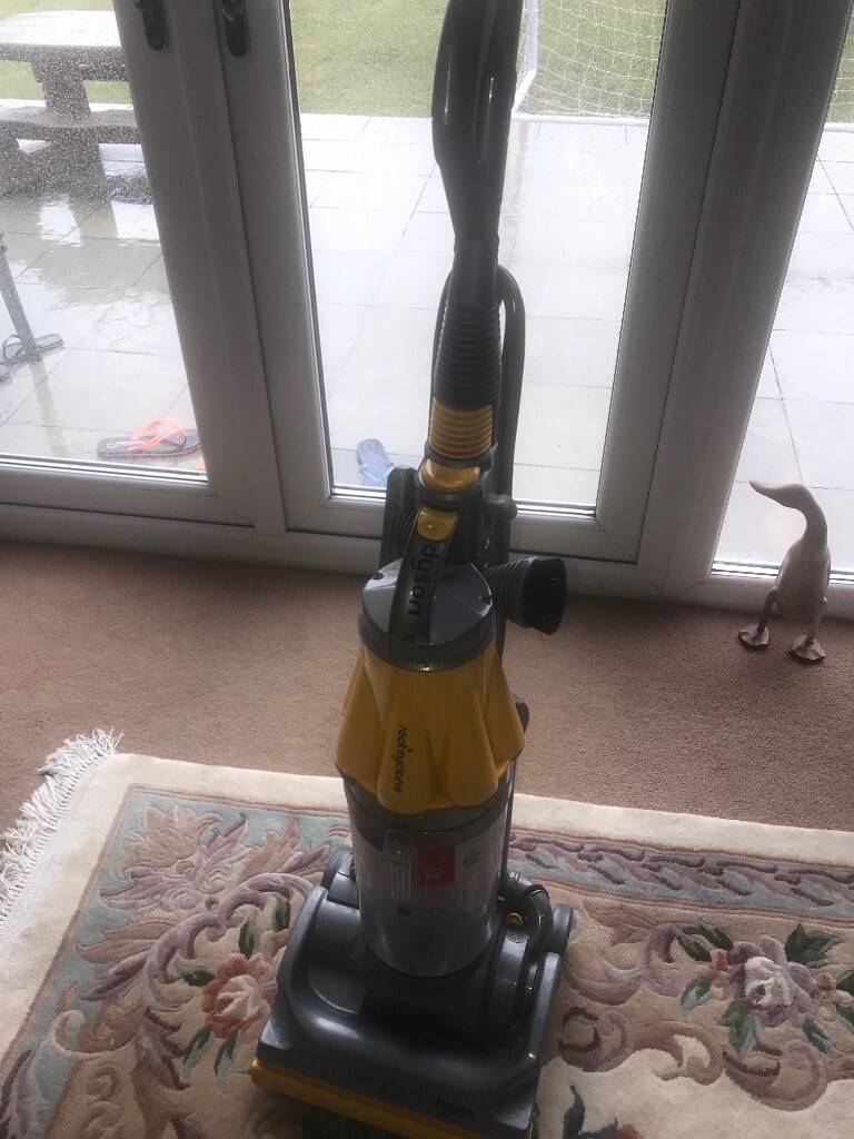 Dyson Root 8 Cyclone Hoover in Poole, Dorset Gumtree