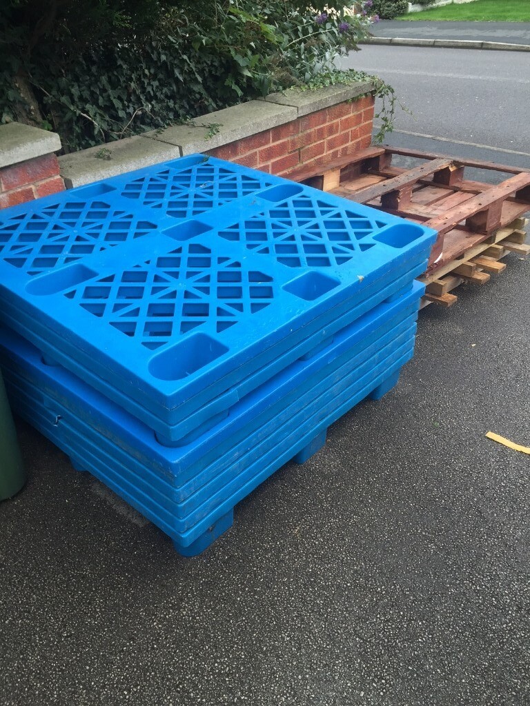 Free Plastic Pallets & Wood Pallets 13 in total in Halfway, South Yorkshire Gumtree