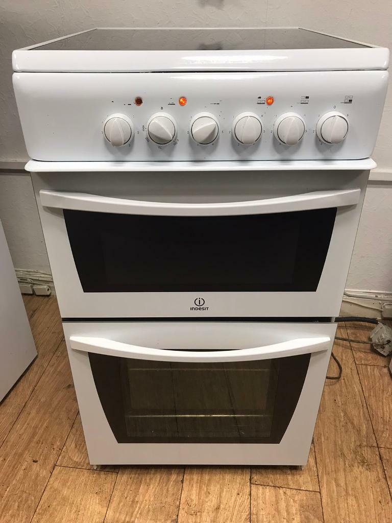 Indesit ceramic top electric cooker 50cm in Kirkintilloch, Glasgow