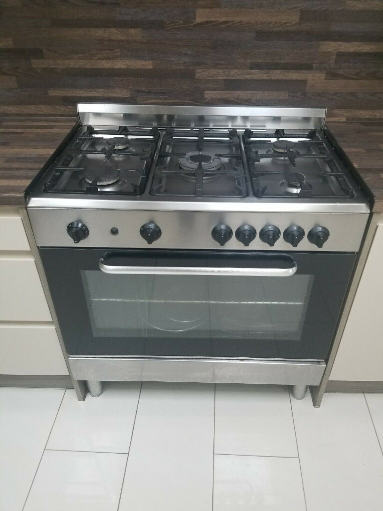 Baumatic Free Standing 90cm Gas Range Cooker Stainless Steel. in
