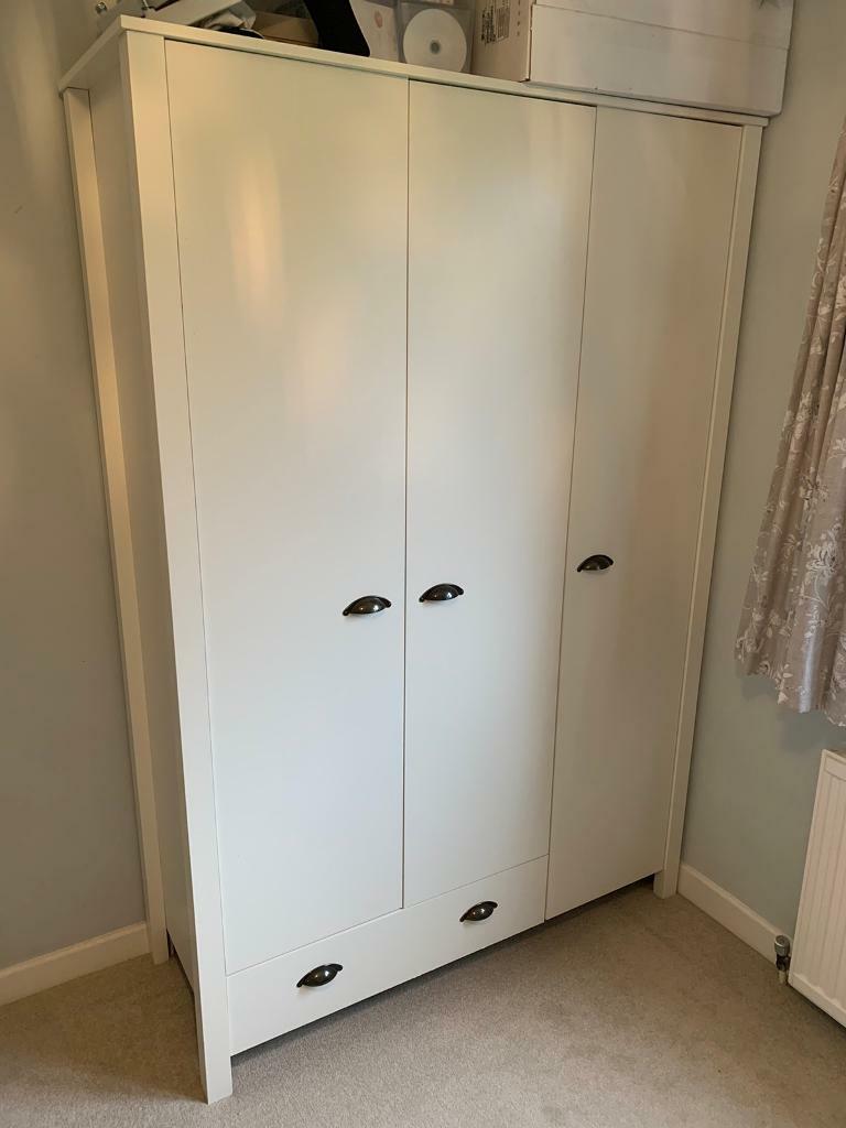 White triple wardrobe in Eastbourne, East Sussex Gumtree