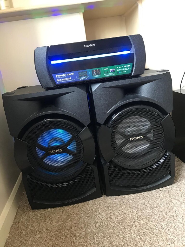 Sony shake x30 D stereo with DVD player in Market Weighton, North