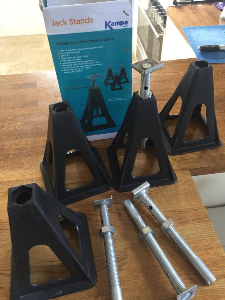 Caravan jack stands in Didcot, Oxfordshire Gumtree