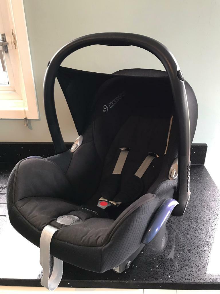 MaxiCosi cabriofix car seat and Isofix base in Bangor, County Down