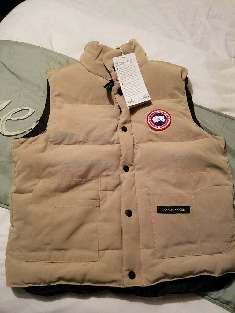canada goose body warmer beige canada goose body warmer beige