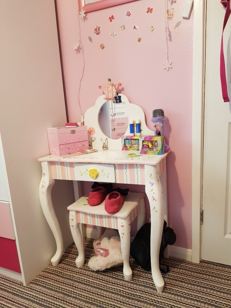 Children's dressing table in Blythe Bridge, Staffordshire Gumtree