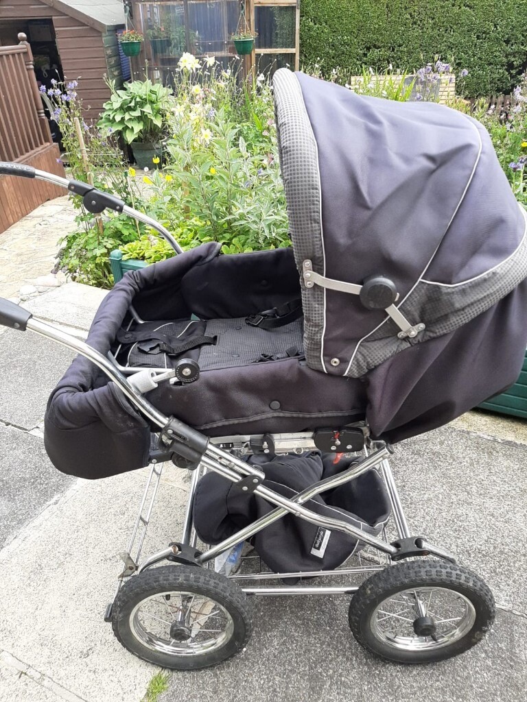 Double pram in Bradford, West Yorkshire Gumtree