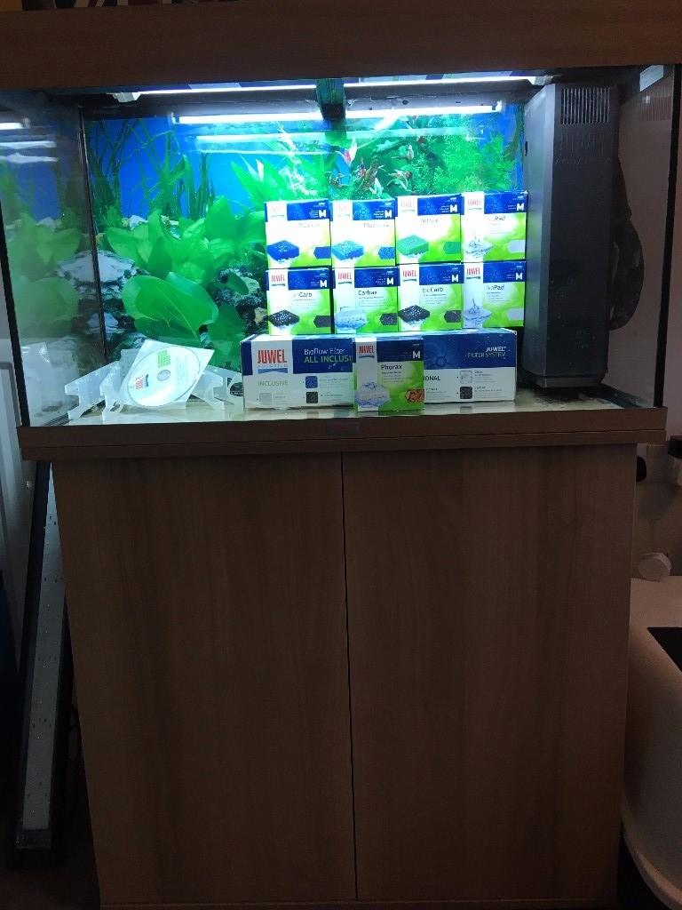 Juwel Rio 125 Aquarium and Includes heater, filter, light