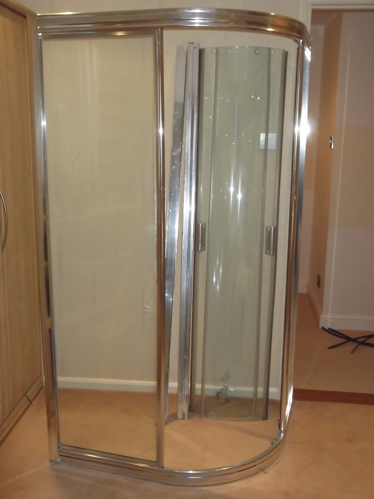 DARYL/KOHLER QUADRANT SHOWER CUBICLE AND TRAY in Ipswich, Suffolk